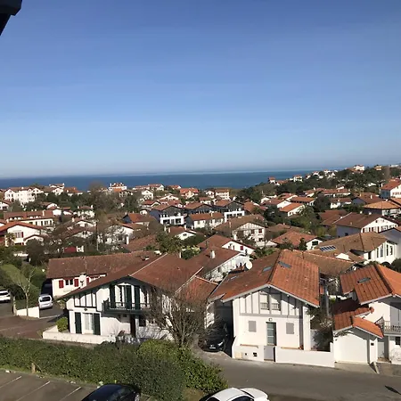 Avec Terrasse Et Piscine A Guethary, Proche Plages - Fr-1-239-604 게타리